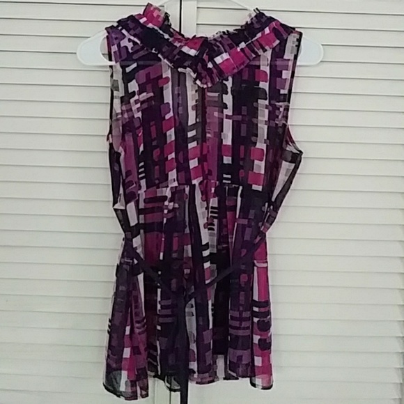 Sheer v-neck blouse - Picture 2 of 2